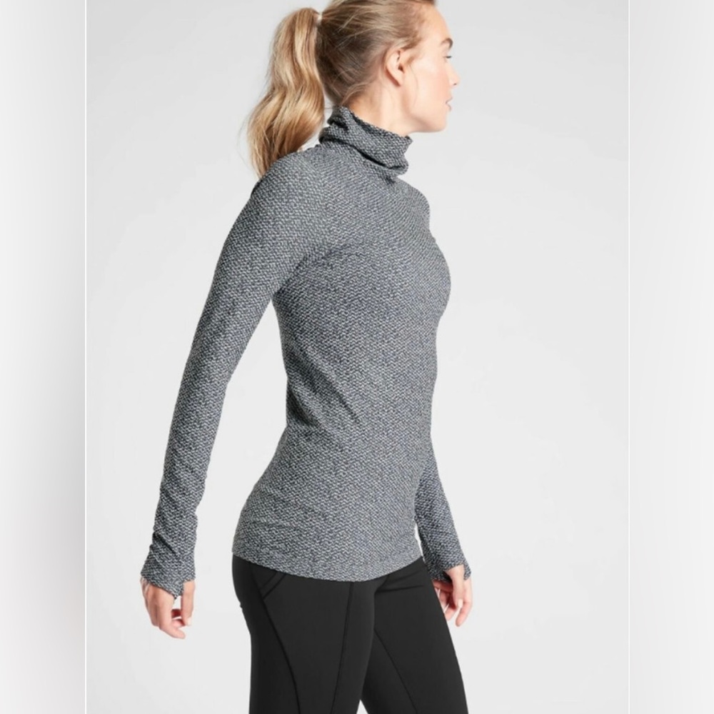 Athleta Flurry Peak Turtleneck Top Size S